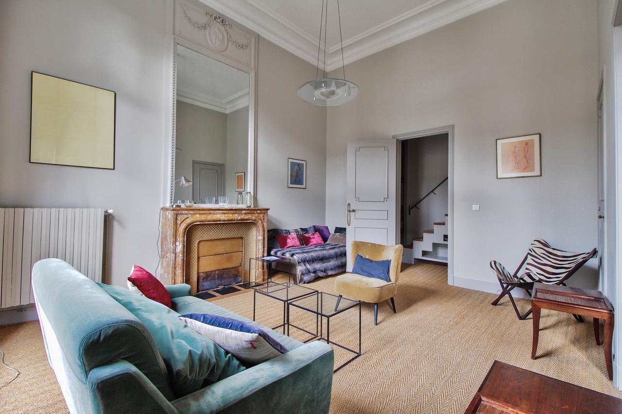 Apartment Hoche Paris