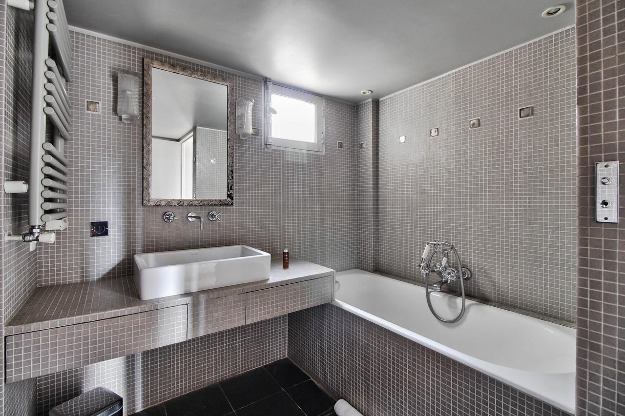 Hoche Apartment *